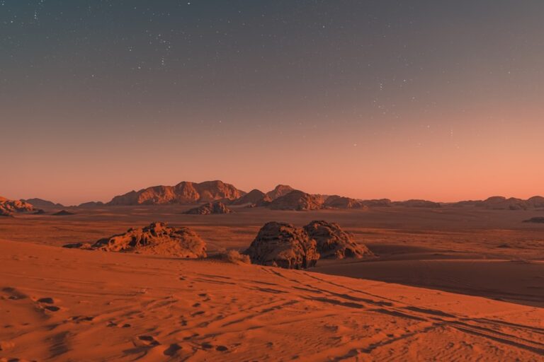 I'm a solo traveller & photographer If you appreciate my work and my color you can follow me on Instagram...